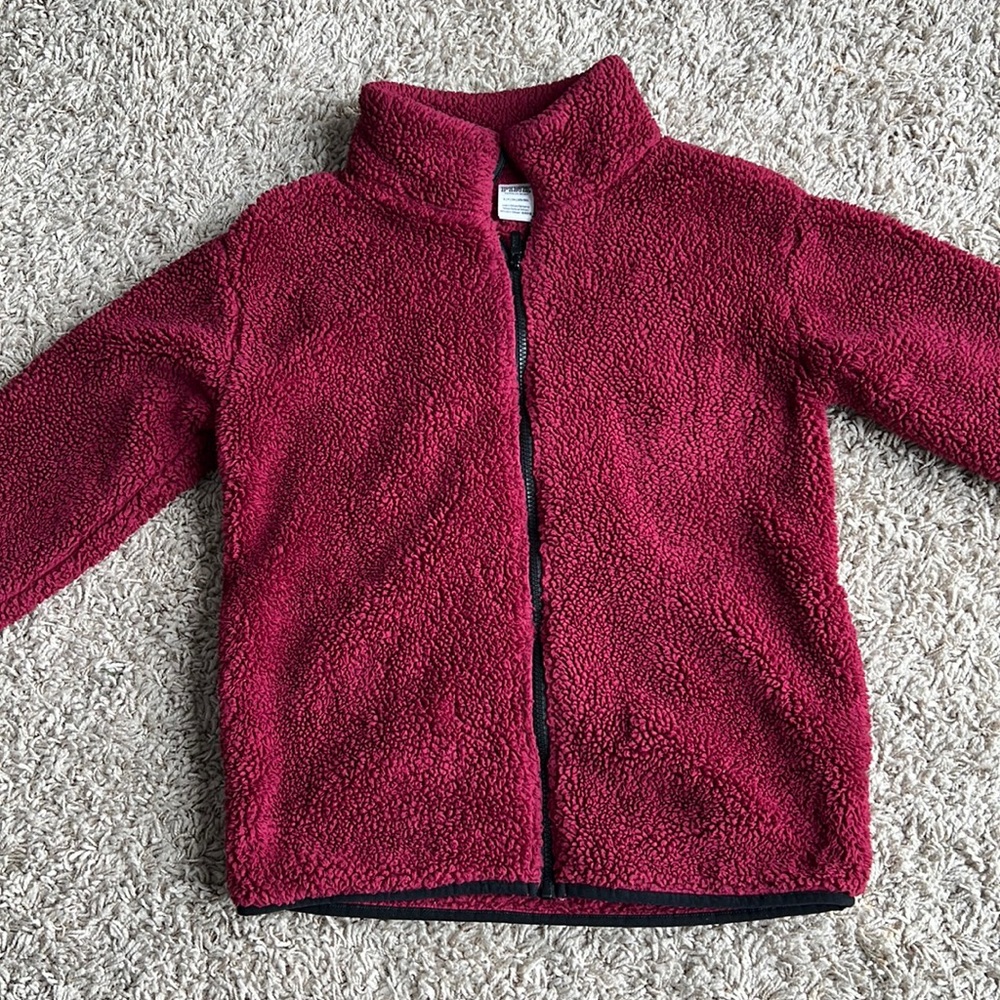 S maroon fuzzy PINK zip up jacket